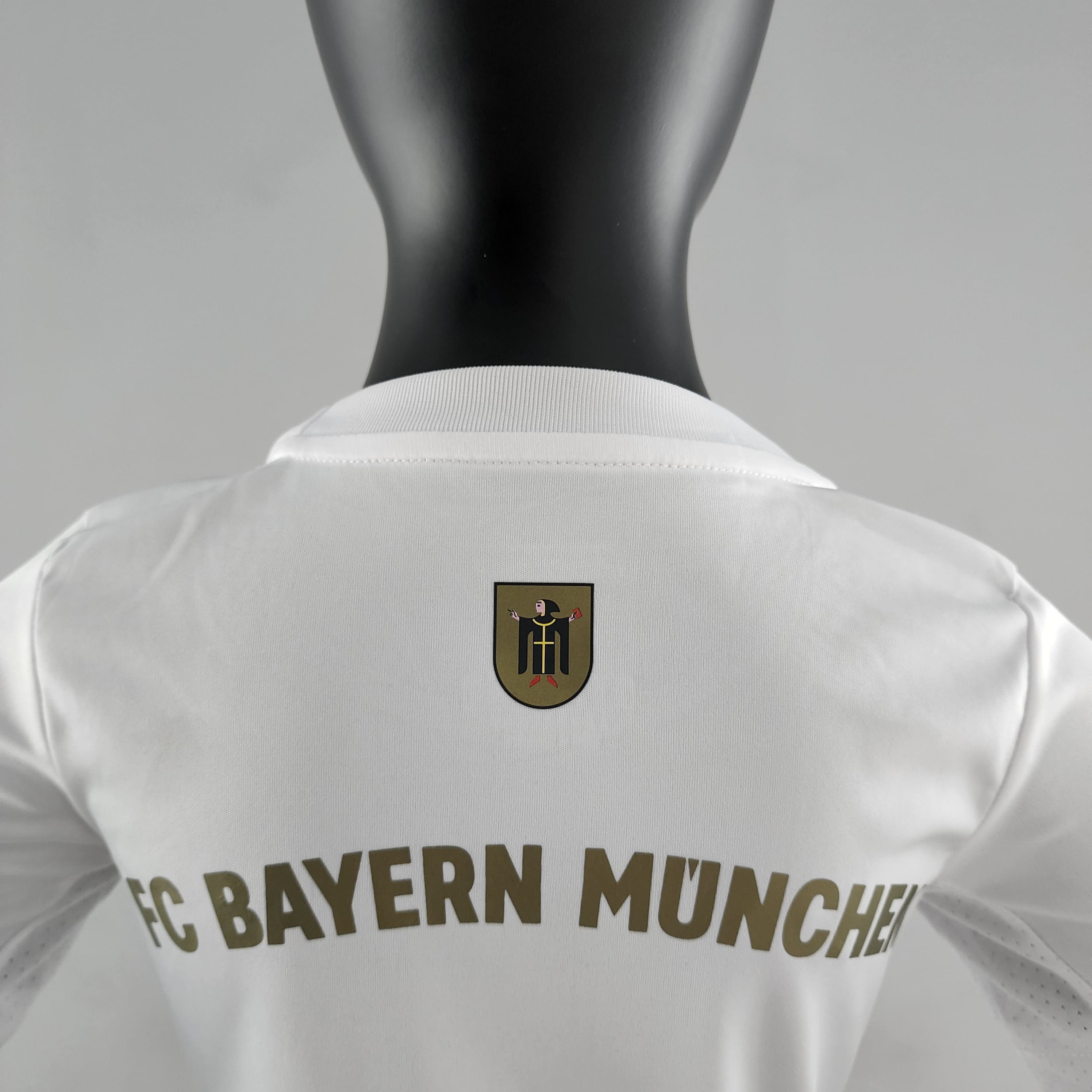 Conjunto Infantil Bayern de Munique 2022/23 - Away