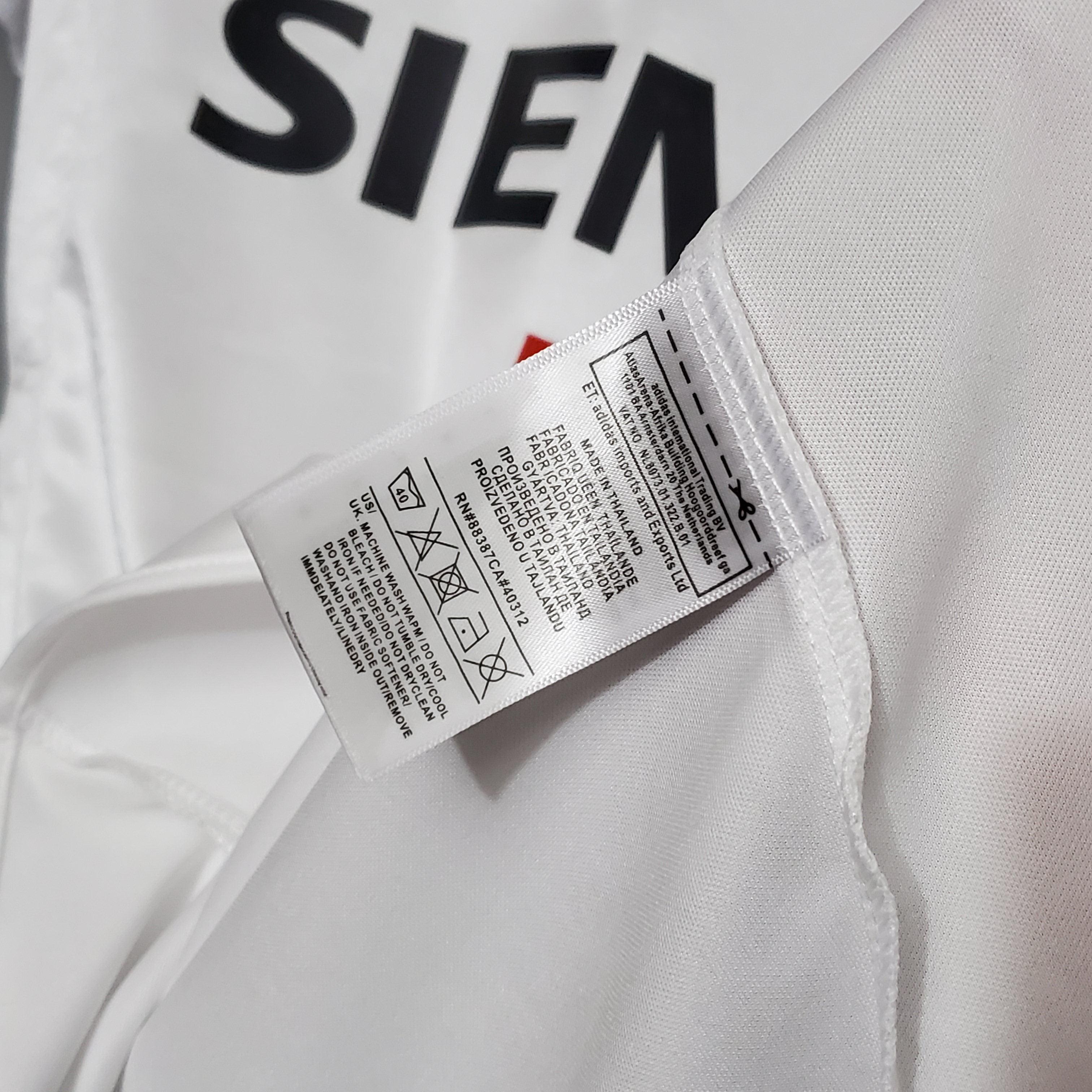 Camisa Retrô Real Madrid 2004/05 Home