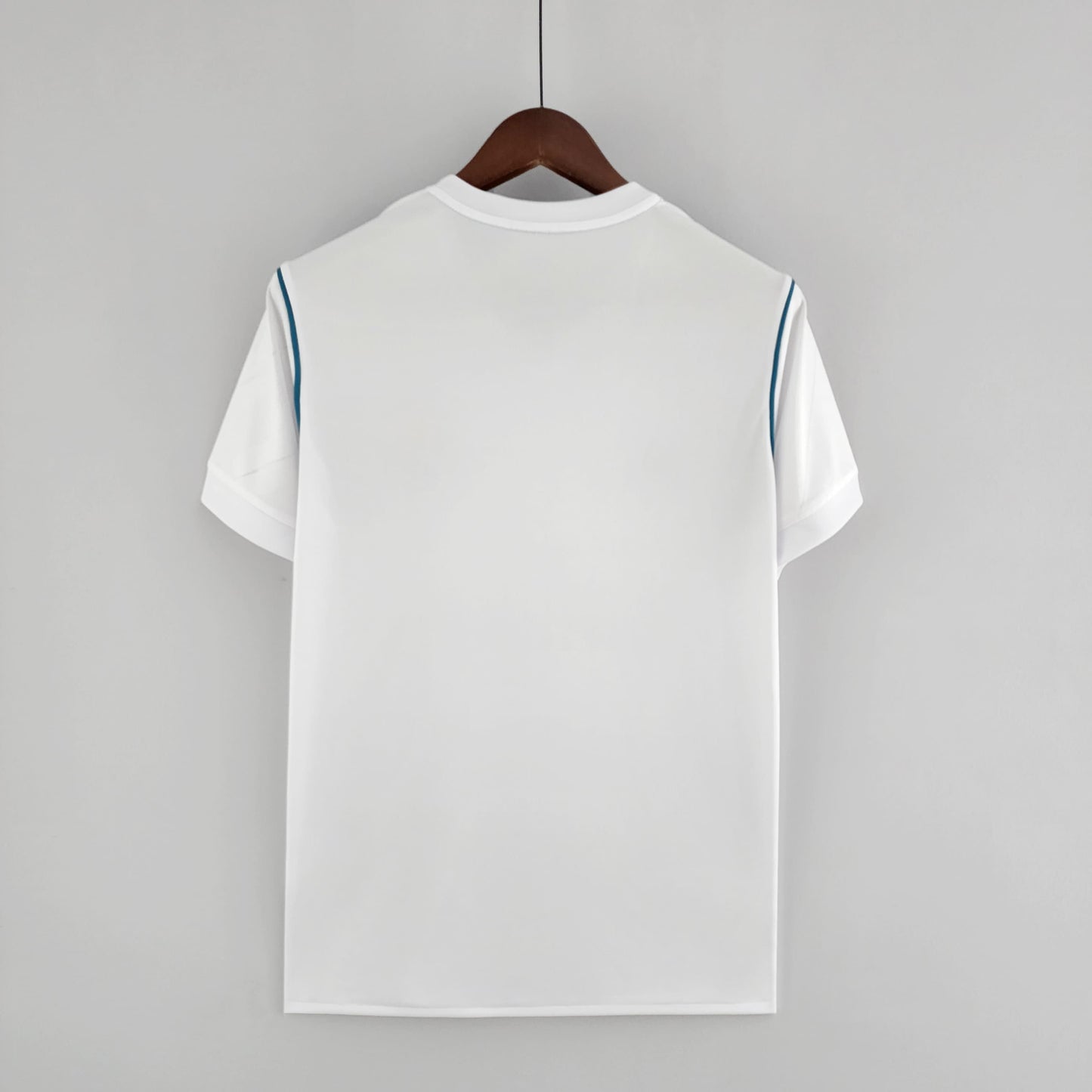 Camisa Retrô Real Madrid 2017/18 Home