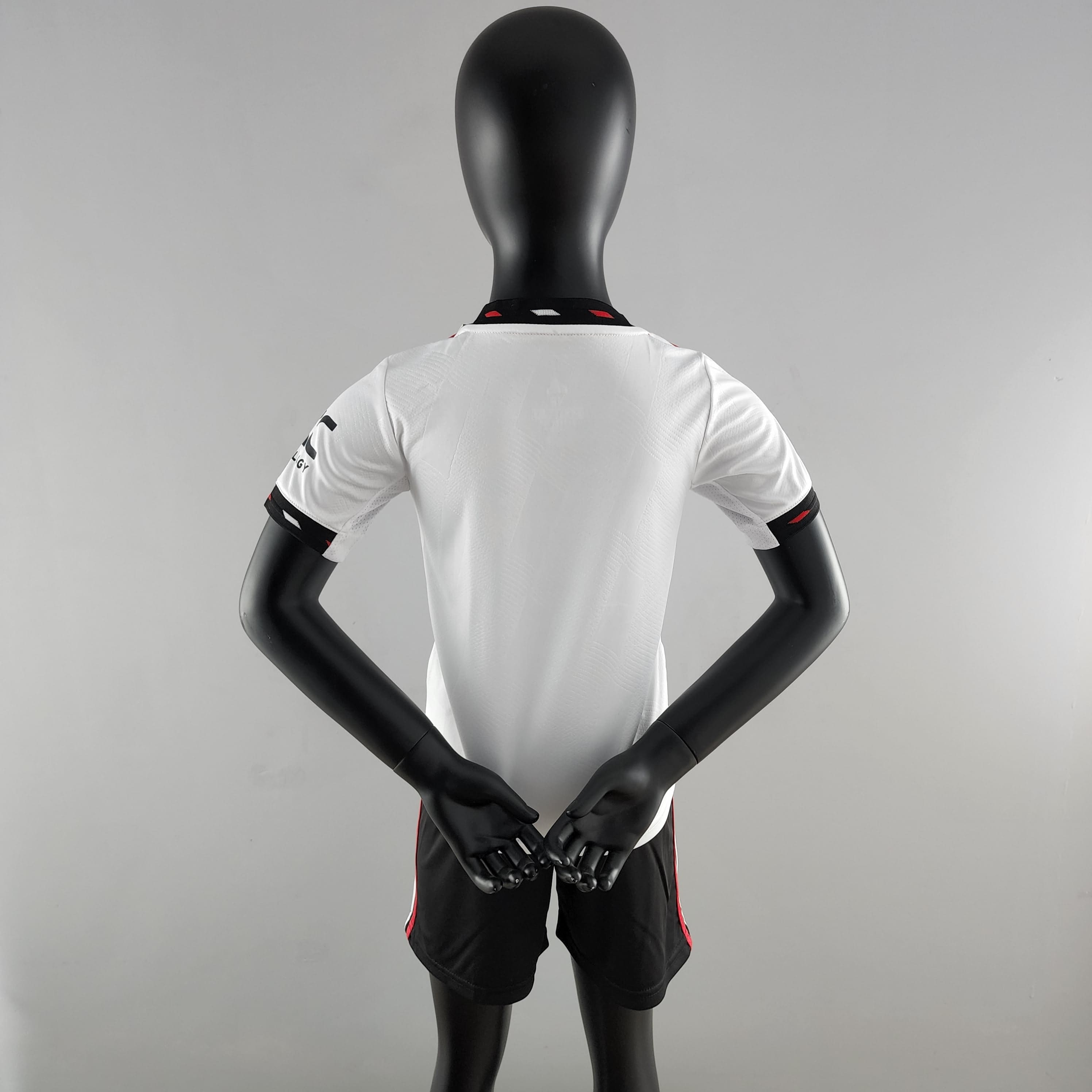 Conjunto Infantil Manchester United 2022/23 - Away
