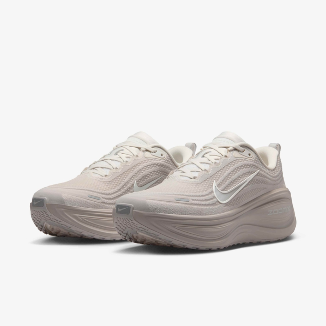 Air Zoom Vomero Plus Ligh Bone pronta entrega