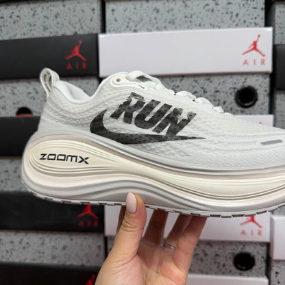 Air Zoom Vomero Plus Run