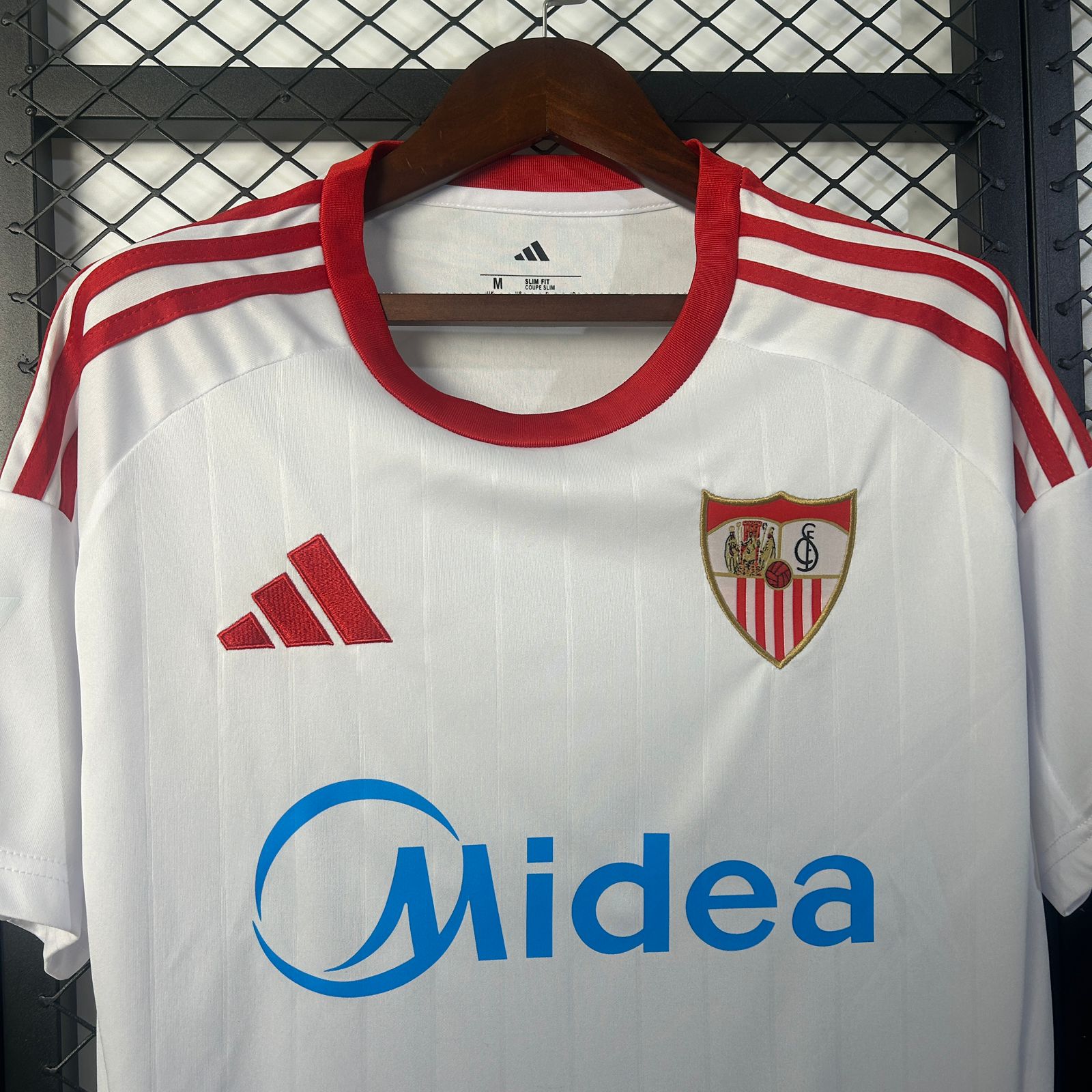 Sevilla Primeiro Uniforme 2025/26