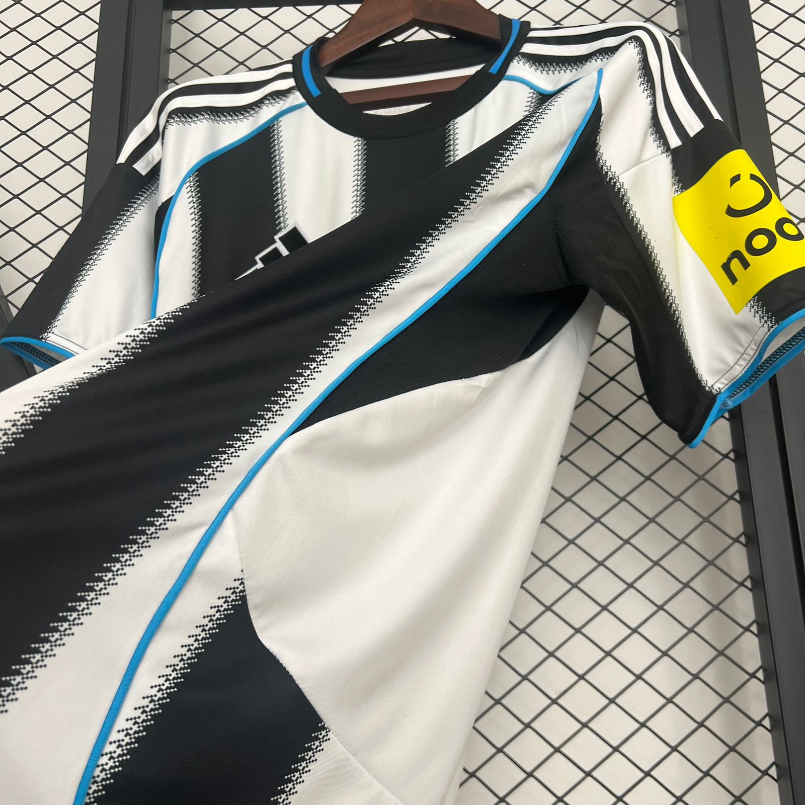 Camisa Newcastle United Home 25/26 - Adidas Torcedor Masculina