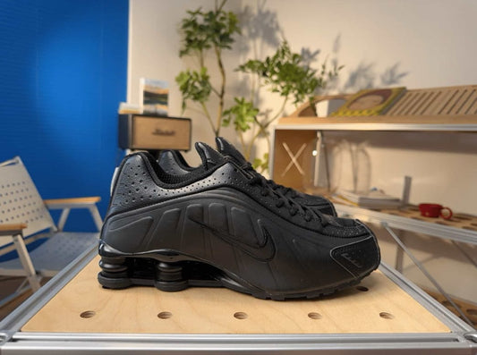 Nike shox R4