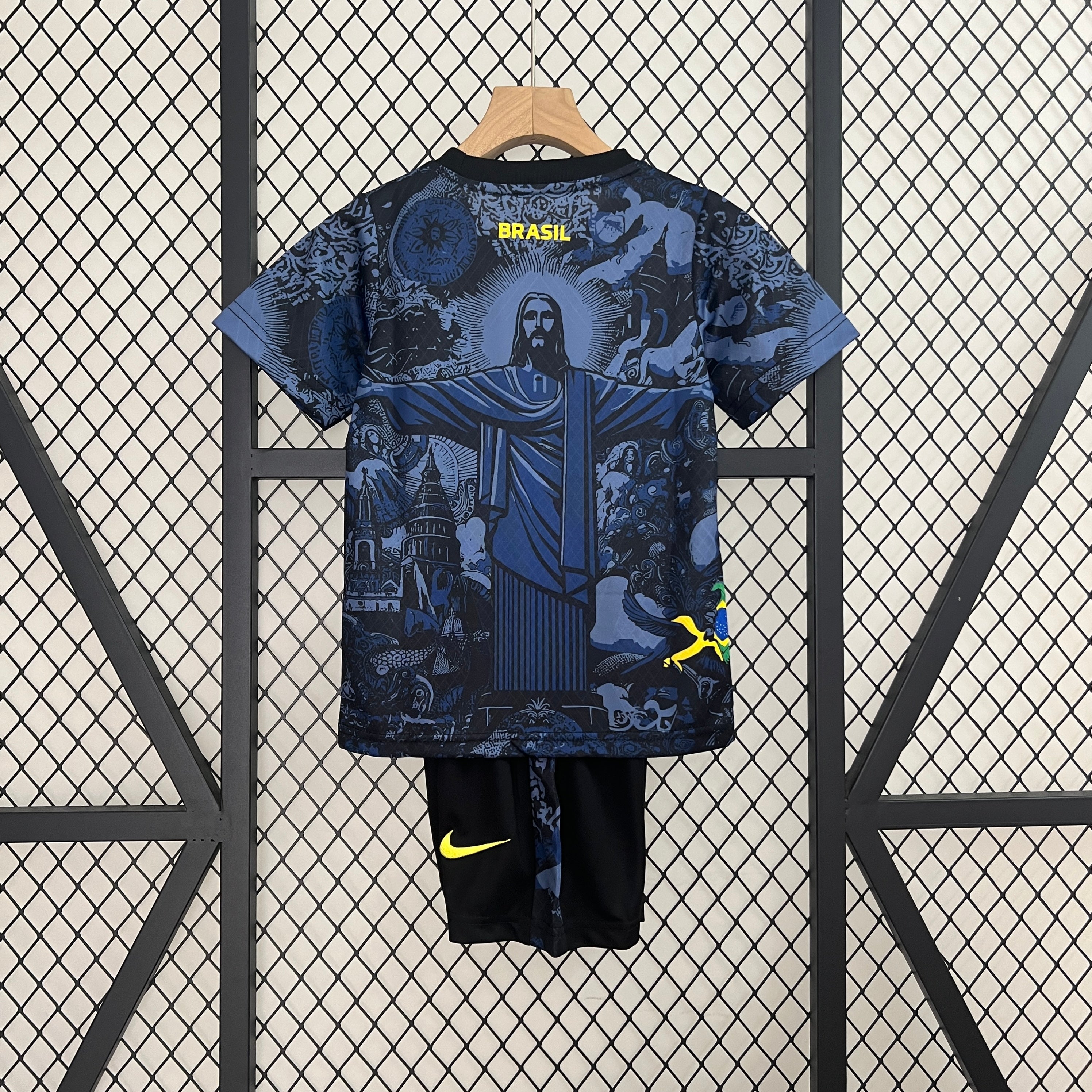 Conjunto Infantil Brasil 2024/25 Cristo Redentor Escura