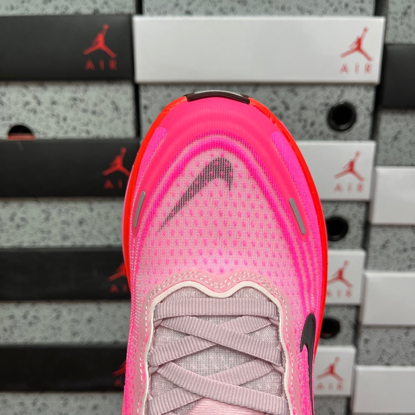 Air Zoom Vomero Plus Hyper Pink Bright Crimson pronta entrega