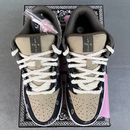 Nike SB Dunk Low Cactus Jack x Travis Scott