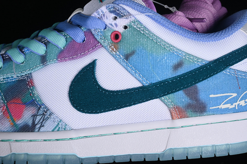 Dunk low sb x futura laboratories