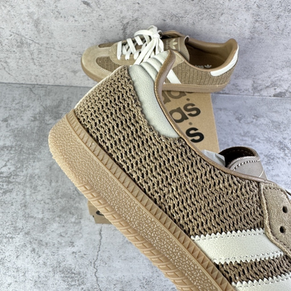 Samba cardboard